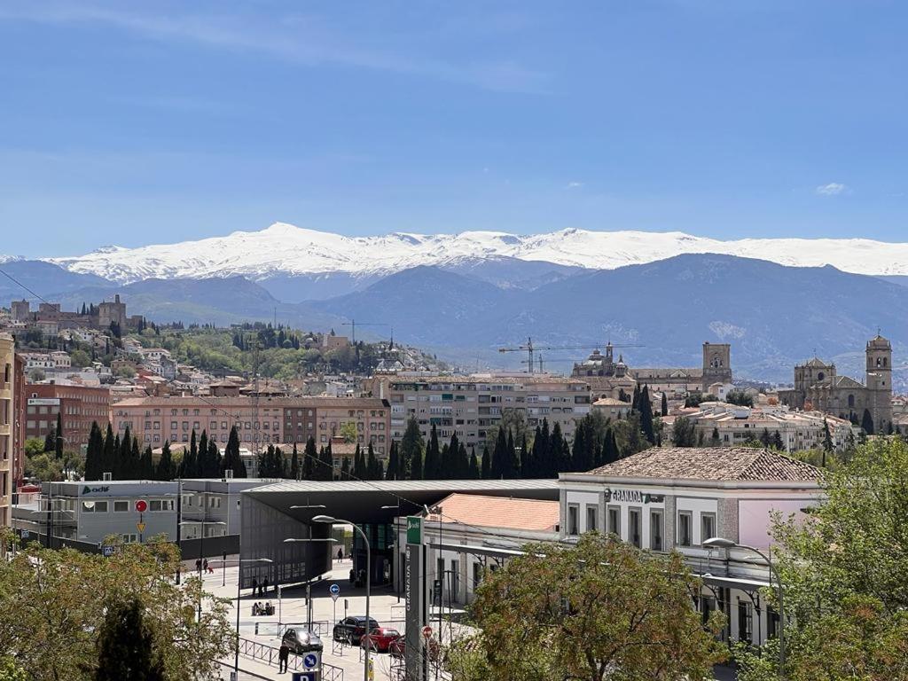H&H Suite Train Station Apartament Granada Exterior foto
